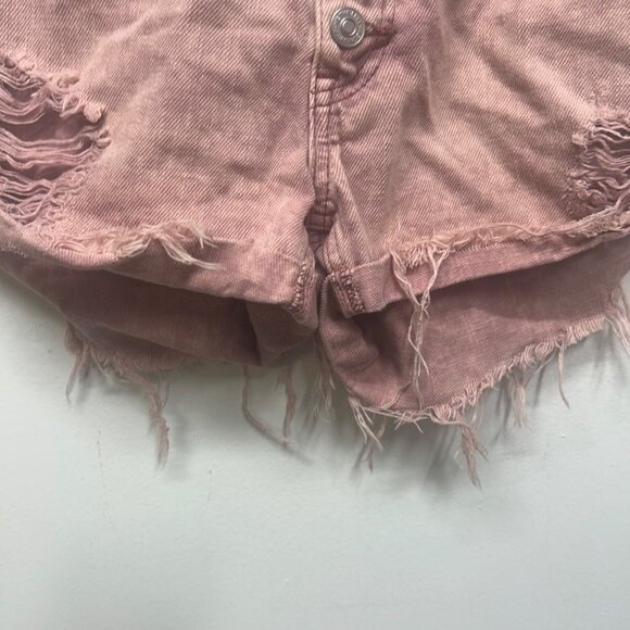 We the Free women’s Romeo blush Rolled Denim button fly Cutoffs size 26 - Picture 3 of 10